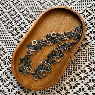 Stačí zaměstnat CNC a šup, je tu mistička na šperky… Tedy ještě nějaké to broušení a olejování 👌 #woodworking #woodworking...